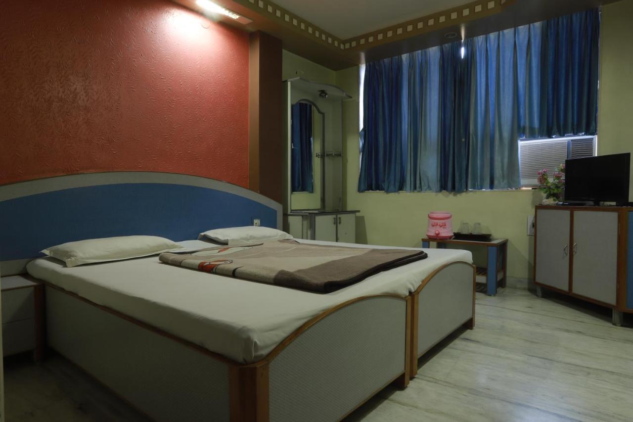Hotel Darshan Amreli Exterior foto
